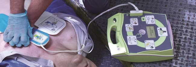 Zoll AED Plus entièrement automatique